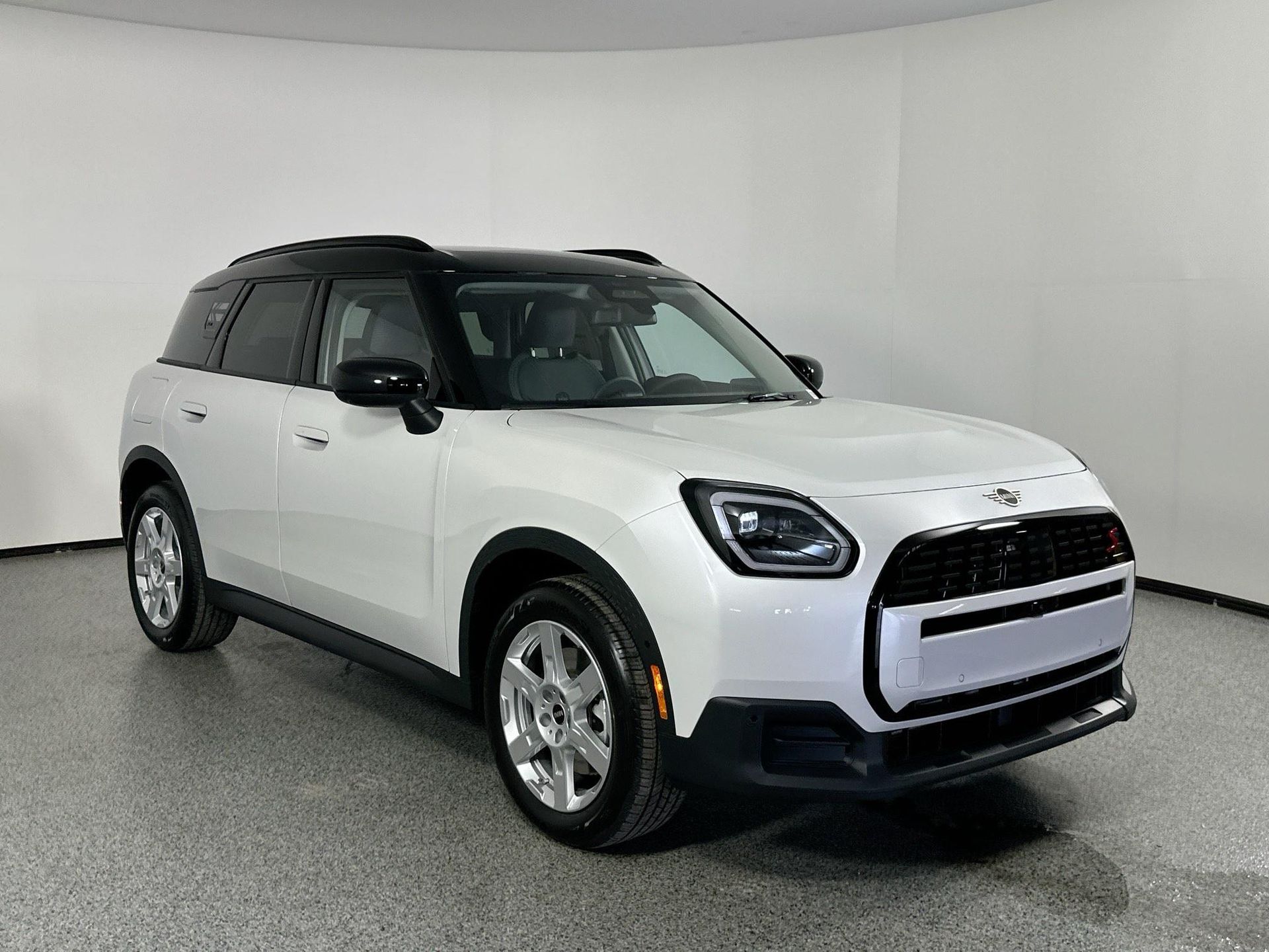 2025 Mini Countryman S ALL4 photo 3