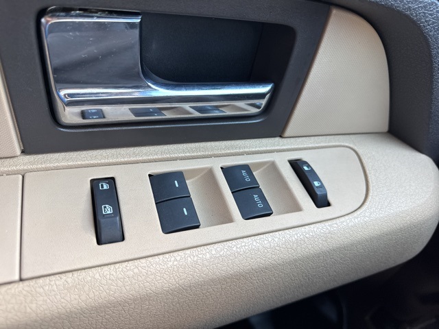 2014 Ford F-150 XLT photo 22