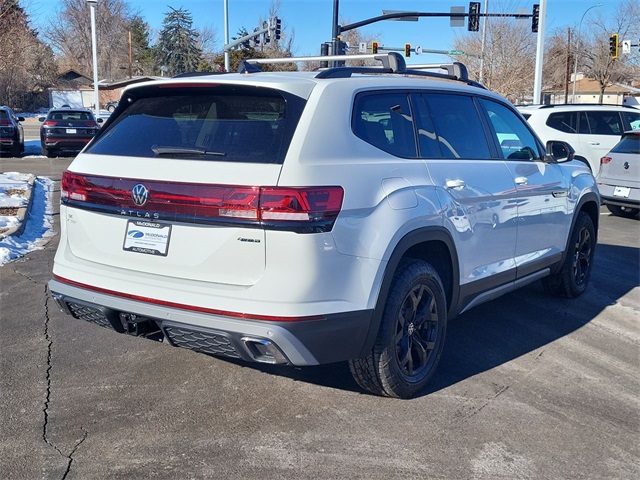 2025 Volkswagen Atlas Peak Edition SE photo 4