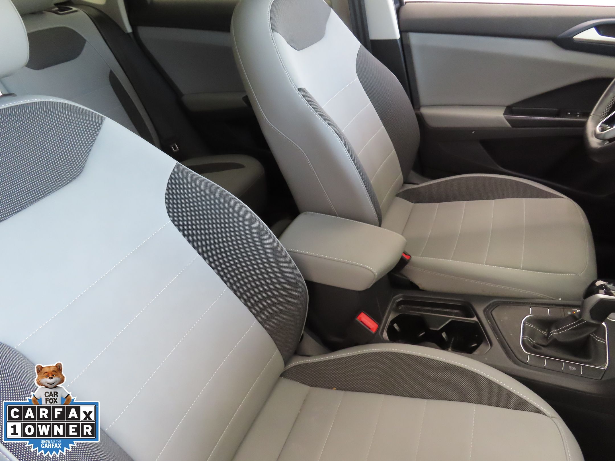 2022 Volkswagen Taos SE photo 22