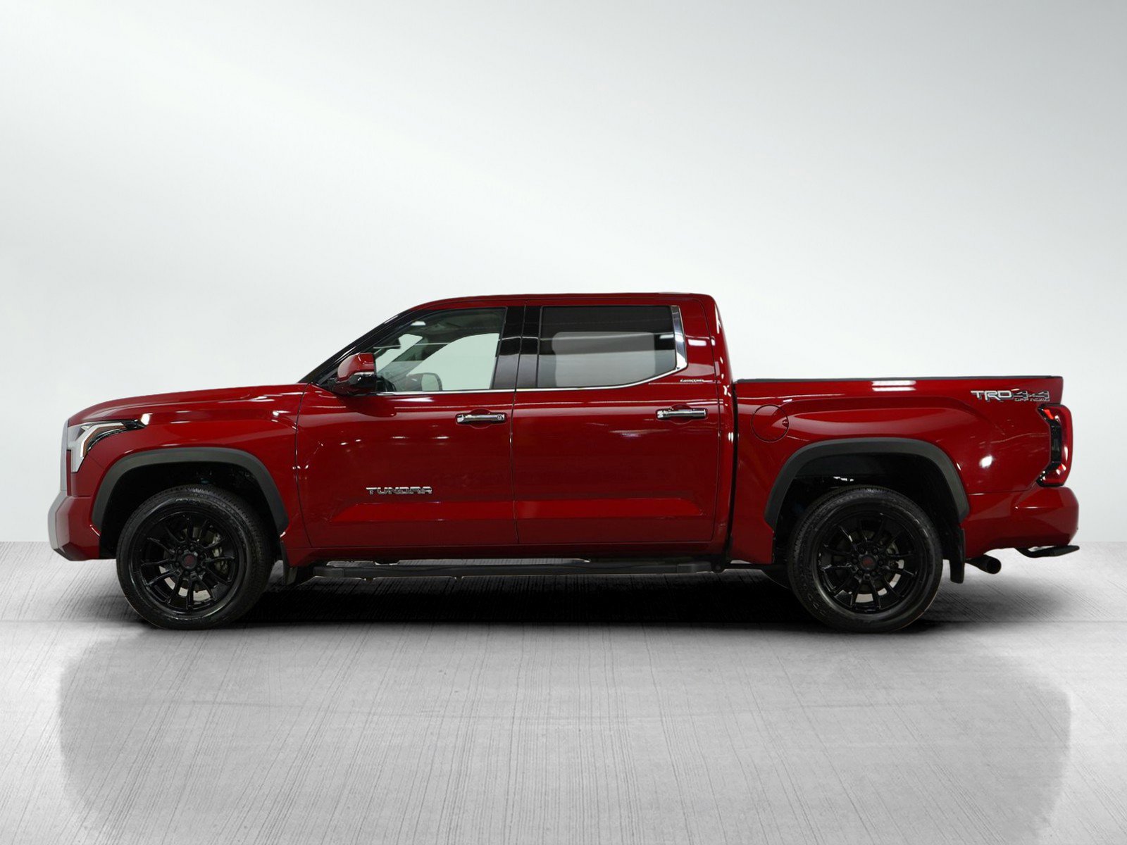 Used 2022 Toyota Tundra Limited with VIN 5TFJA5DB2NX053145 for sale in Bloomington, Minnesota
