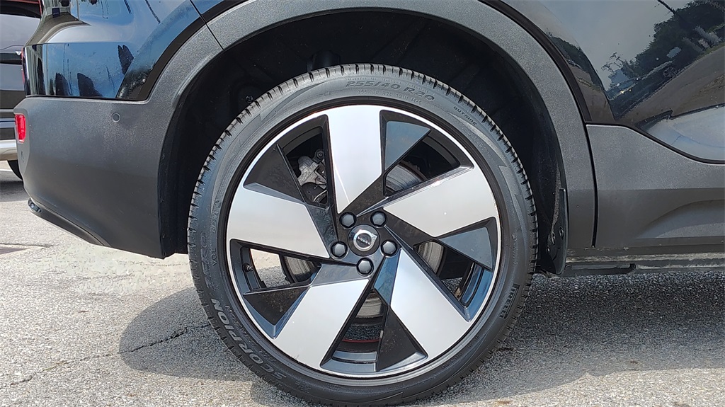 2023 Volvo XC40 Recharge Ultimate photo 31