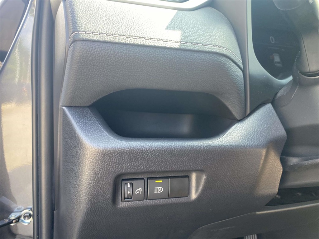 2024 Toyota RAV4 Hybrid LE photo 21