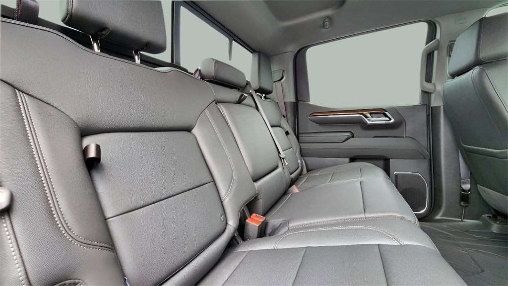 2024 Chevrolet Silverado 1500 RST photo 20