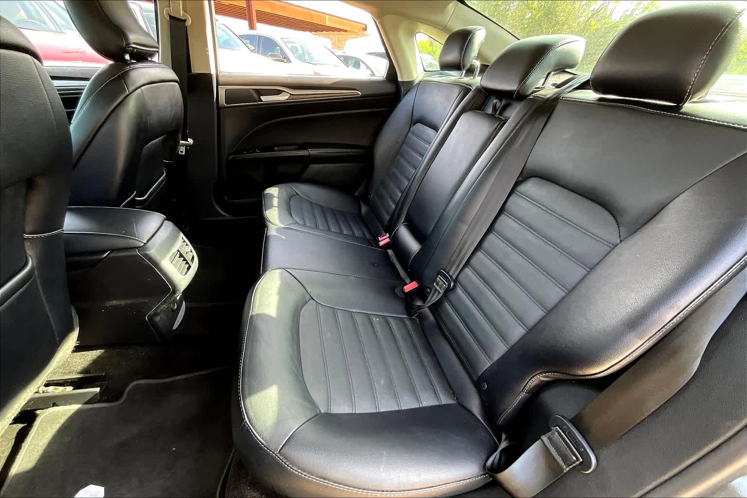 2018 Ford Fusion SE photo 18