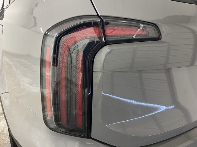 2024 Kia Telluride EX X-Line photo 12