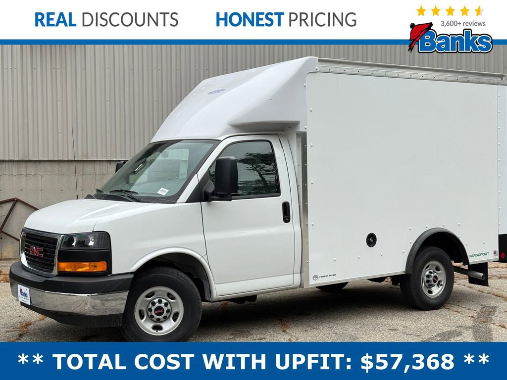 2025 GMC Savana LT's photo