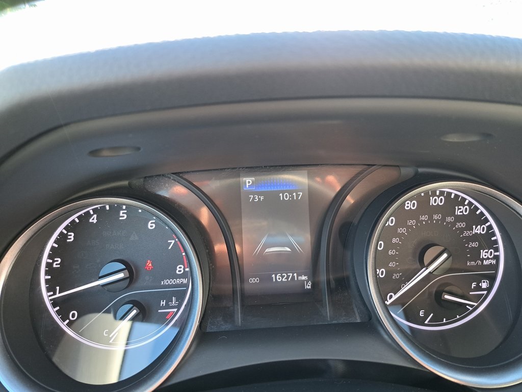 2022 Toyota Camry SE photo 13