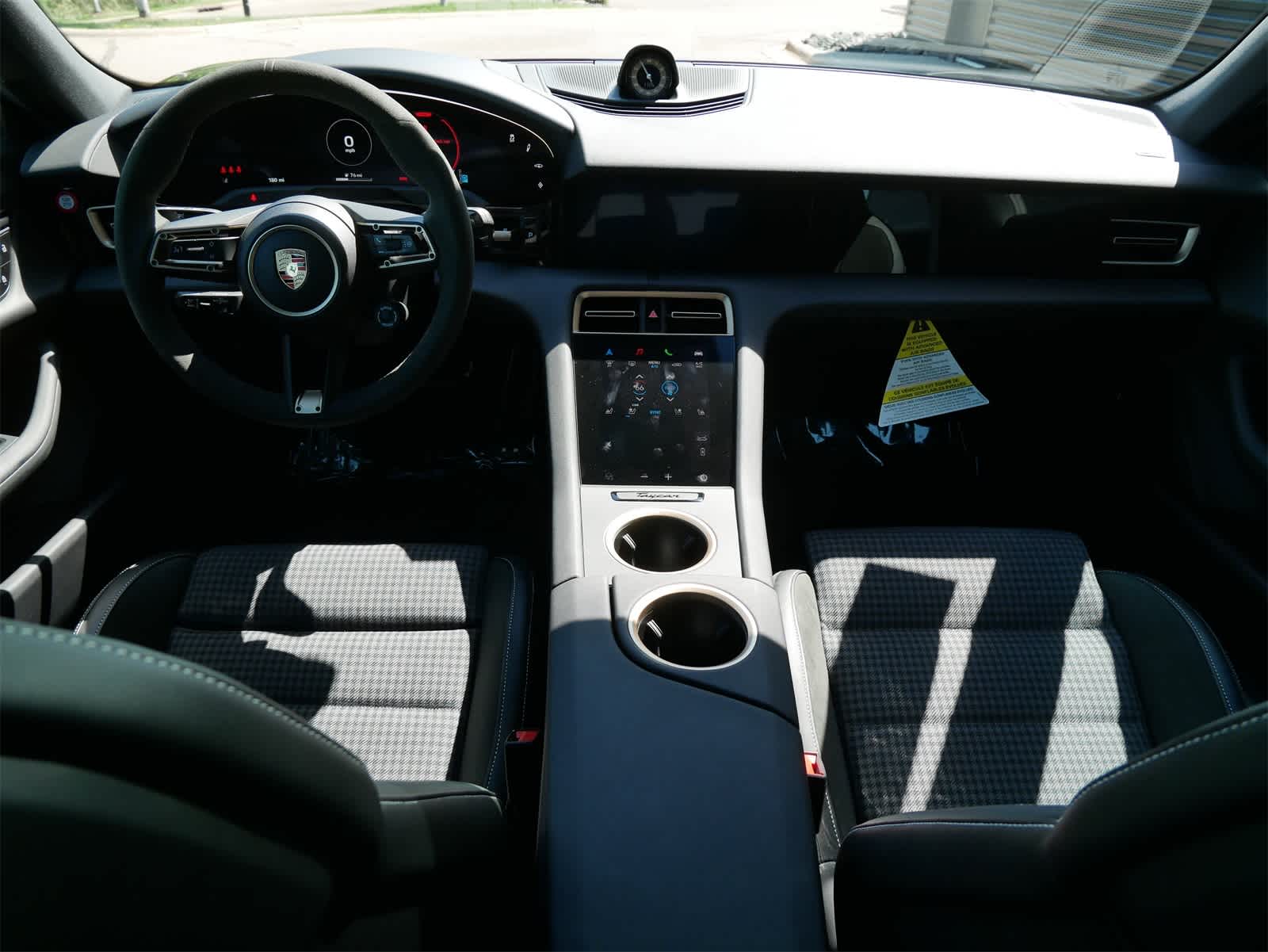 2025 Porsche Taycan 4S photo 7