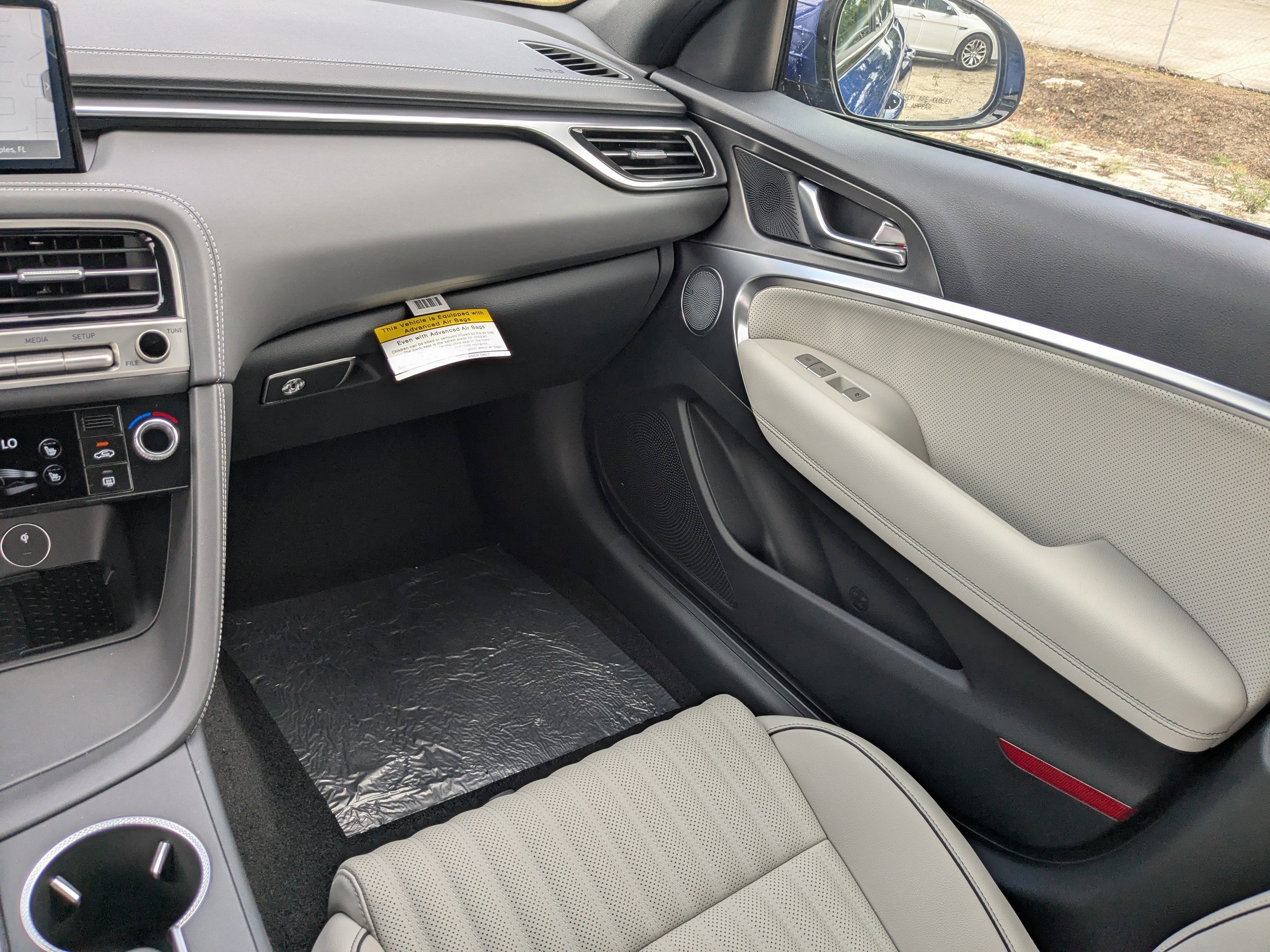 2025 Genesis G70 2.5T photo 12