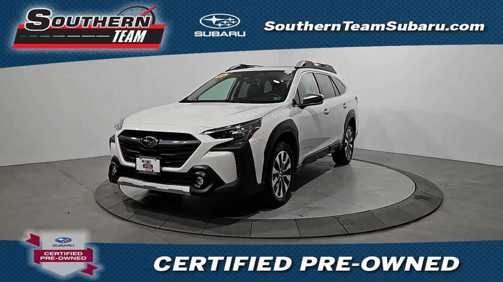 2025 Subaru Outback Touring's photo