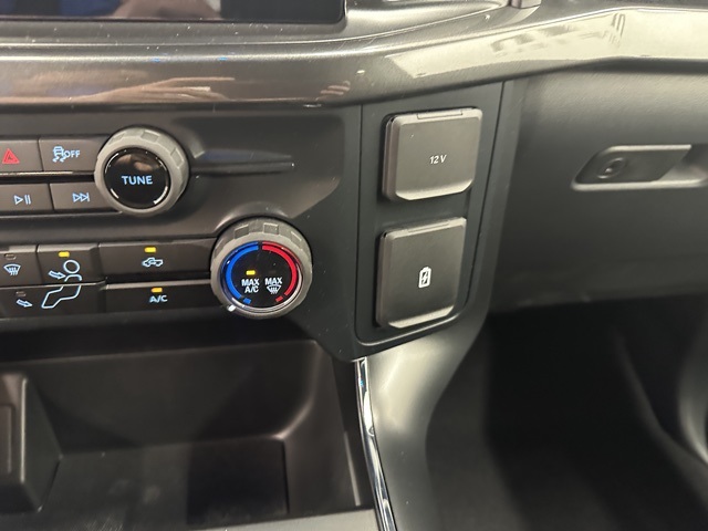 2025 Ford F-150 STX photo 13