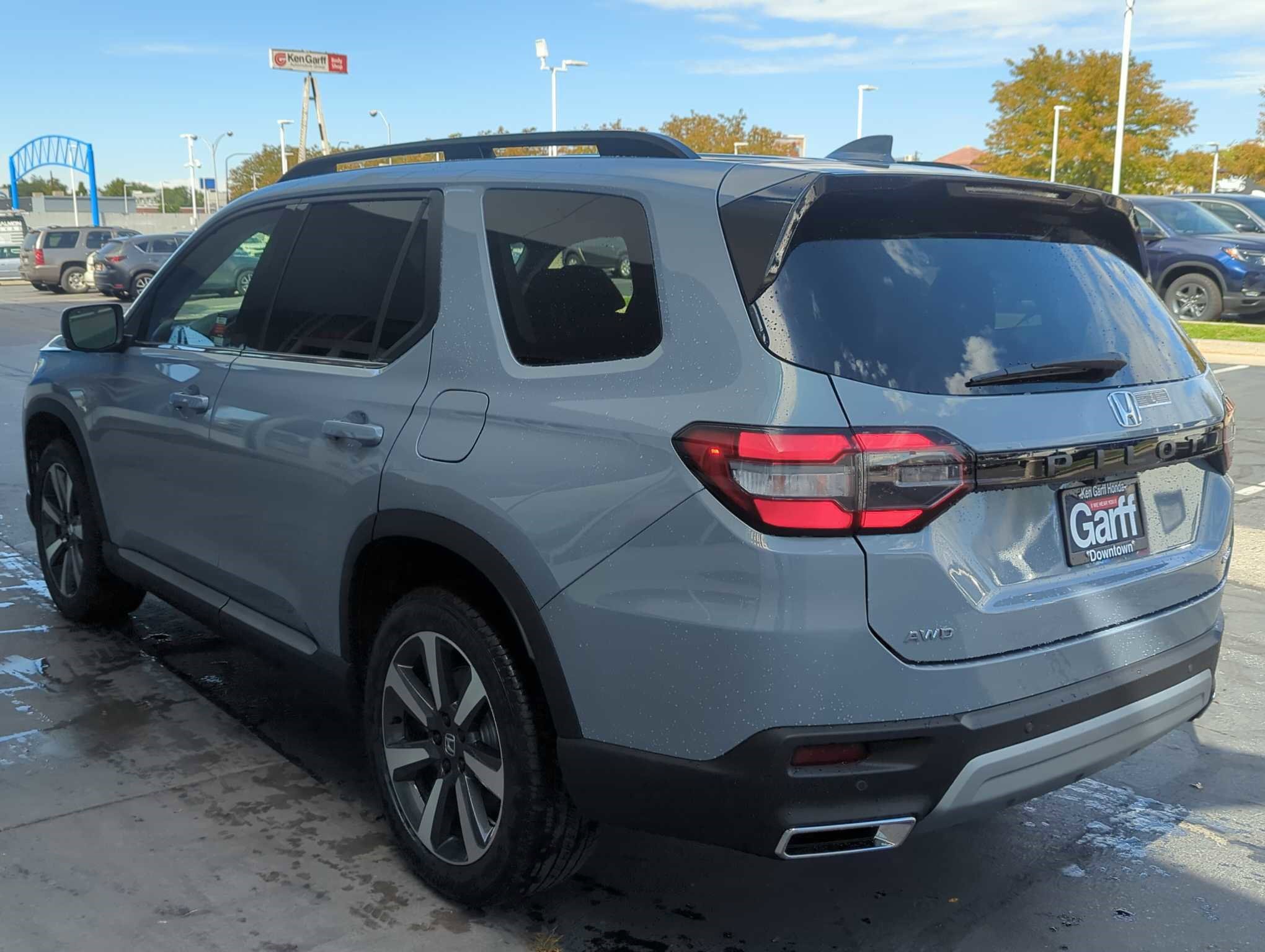 2025 Honda Pilot Elite photo 4