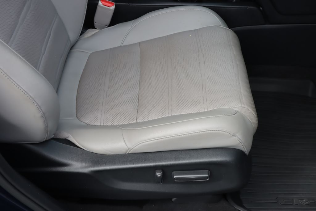 2017 Honda CR-V EX-L photo 18