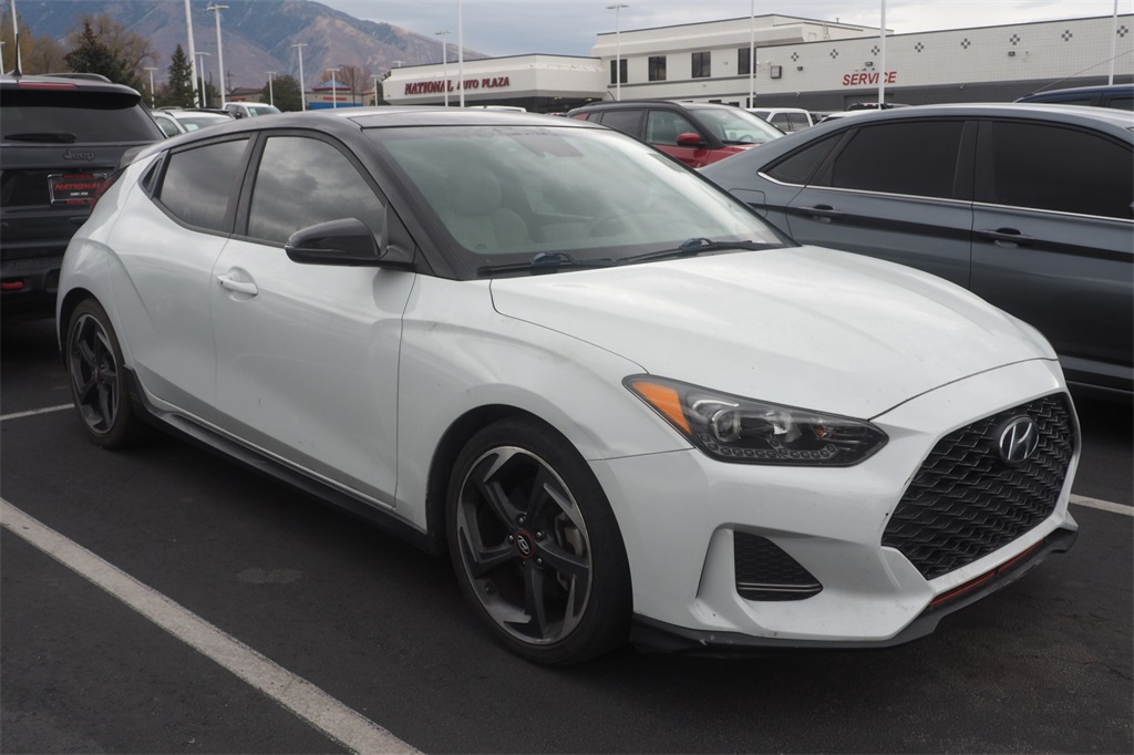 2019 Hyundai Veloster R-Spec Turbo Ultimate photo 2