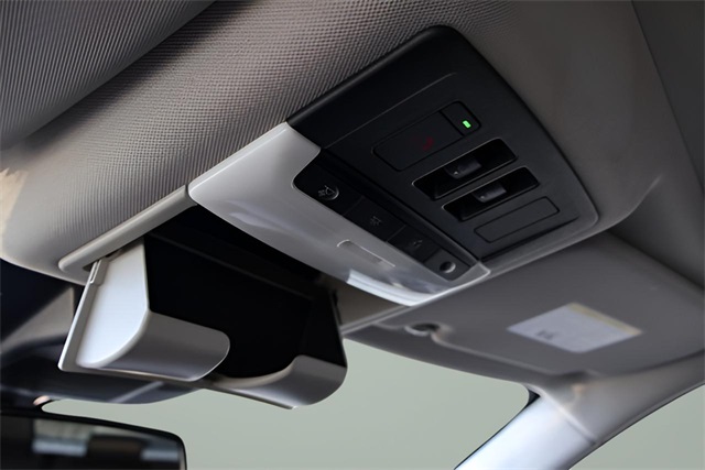 2021 Nissan Rogue Platinum photo 26