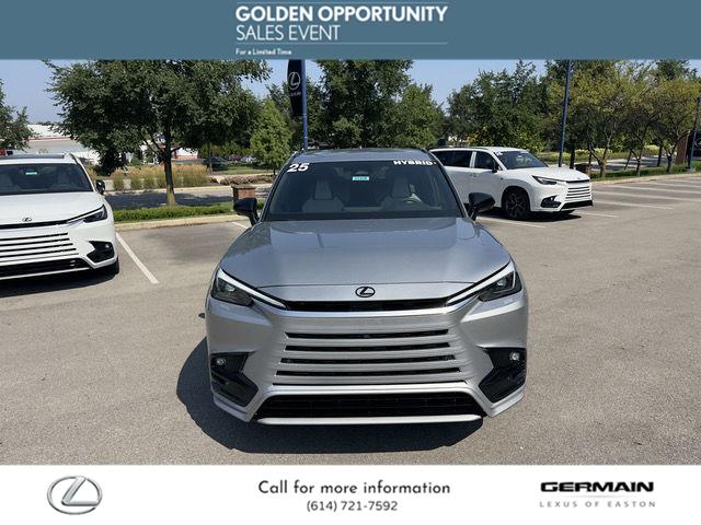 2025 Lexus TX 500h F SPORT Performance Premium photo 2