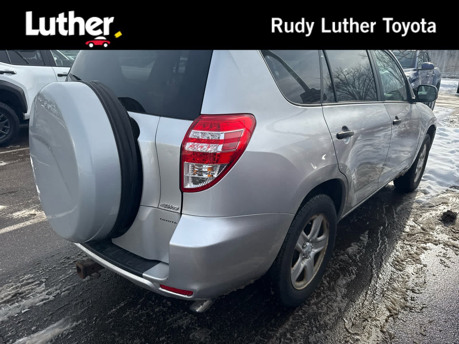 2010 Toyota RAV4 Base's photo