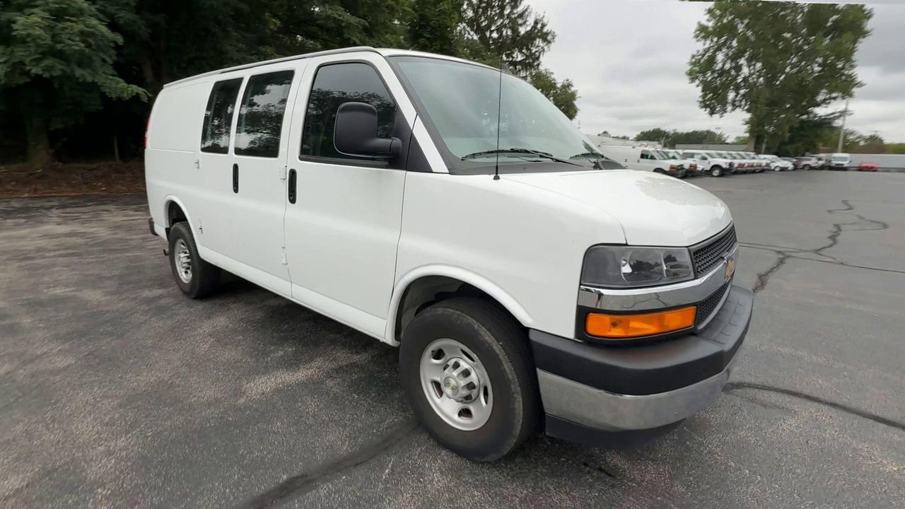 2023 Chevrolet Express 2500 Cargo photo 2