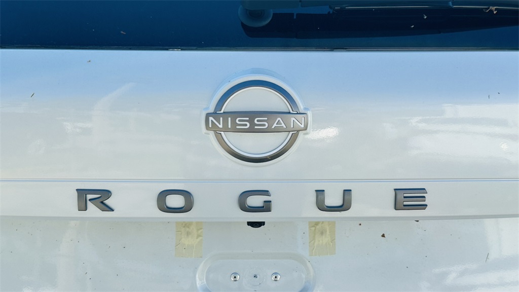 2025 Nissan Rogue S photo 8