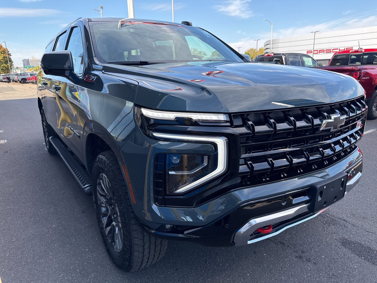 2025 Chevrolet Suburban Z71 photo 3