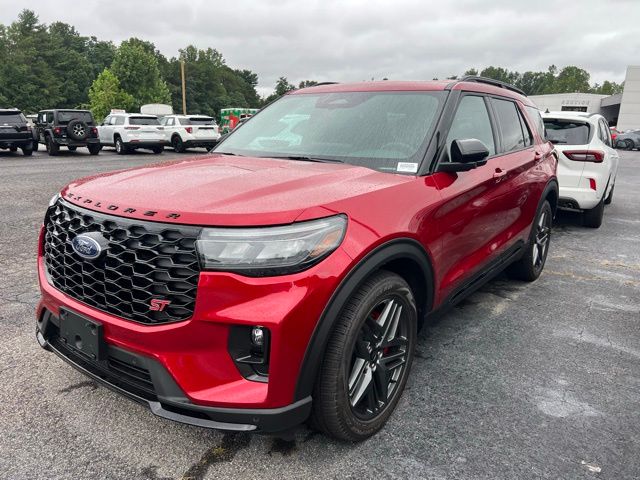 2025 Ford Explorer ST photo 4