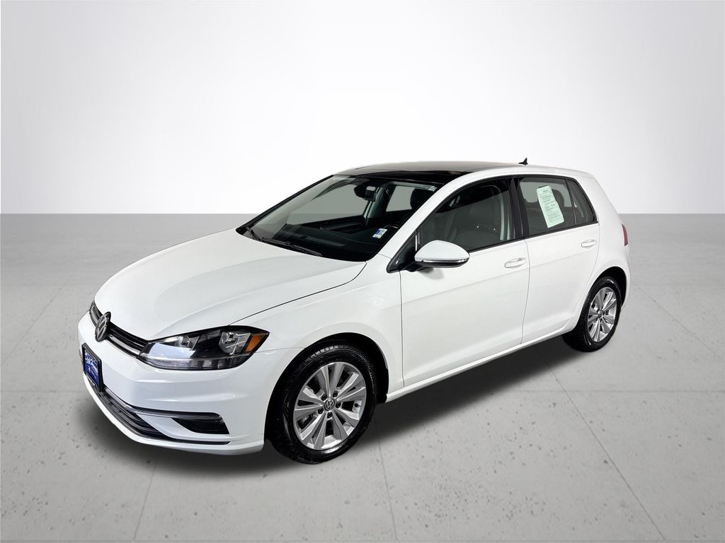 2018 Volkswagen Golf TSI SE photo 2