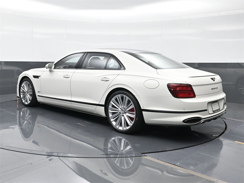 2025 Bentley Flying Spur Speed photo 3