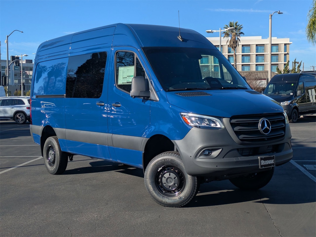 2025 Mercedes-Benz Sprinter Cargo Van Base's photo