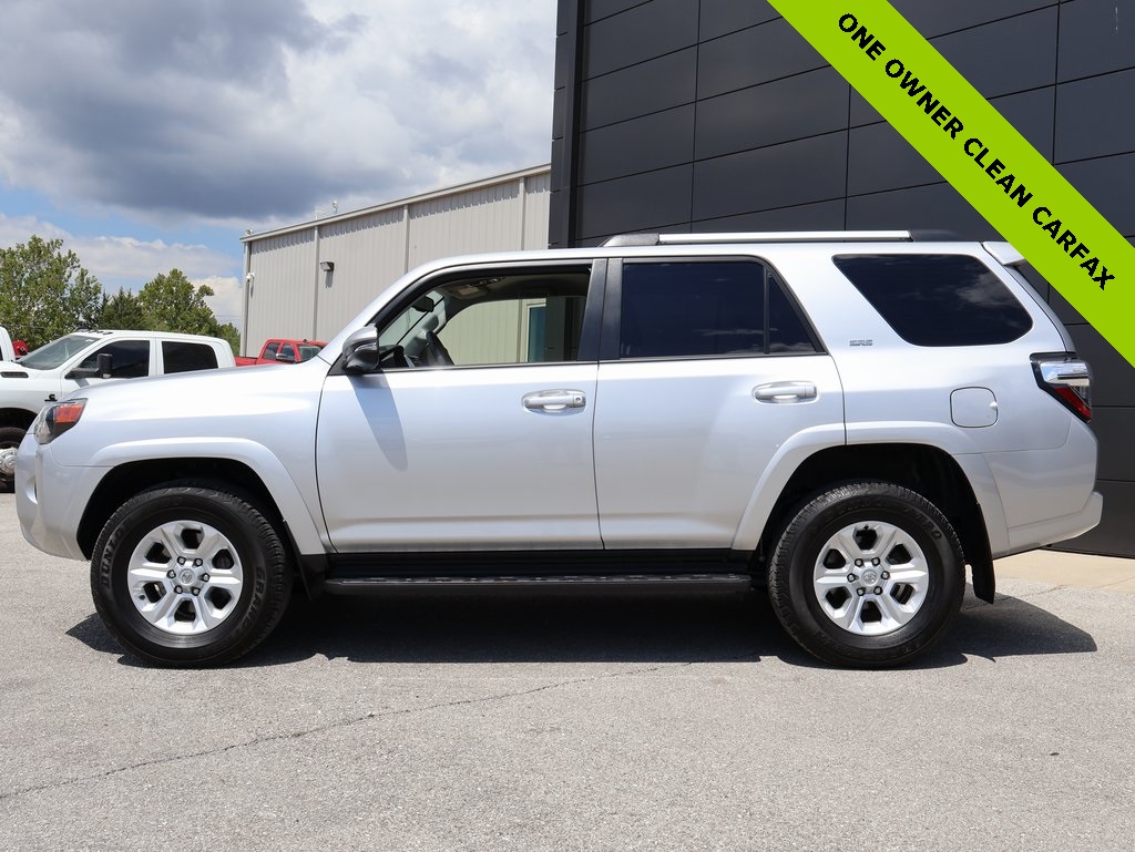 2024 Toyota 4Runner SR5 Premium photo 2