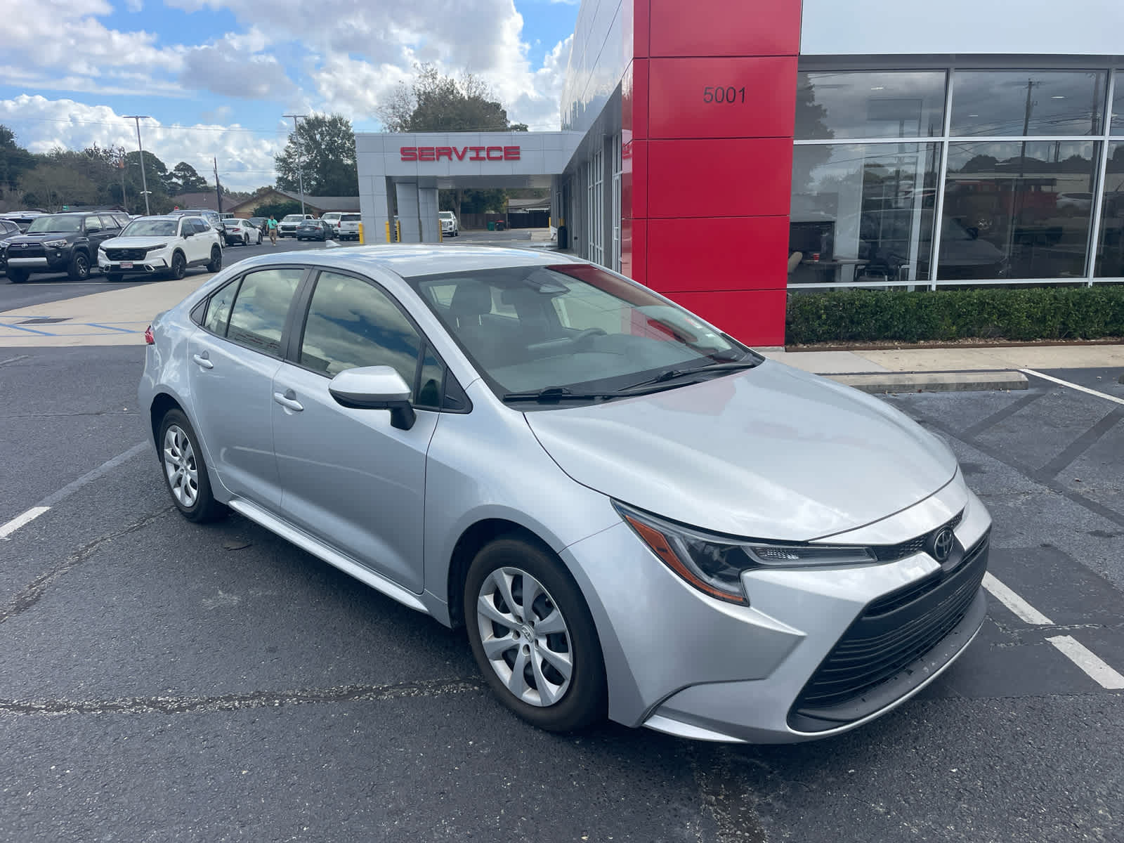 Used 2023 Toyota Corolla LE with VIN JTDB4MEE2P3000860 for sale in Broussard, LA