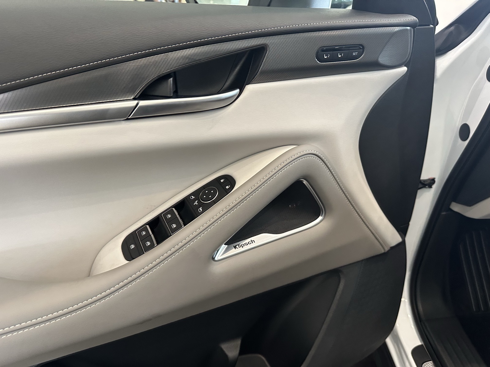 2026 Infiniti QX60 Luxe photo 11