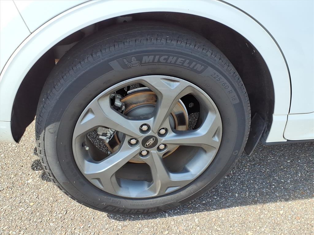 2024 Ford Escape ST-Line photo 20