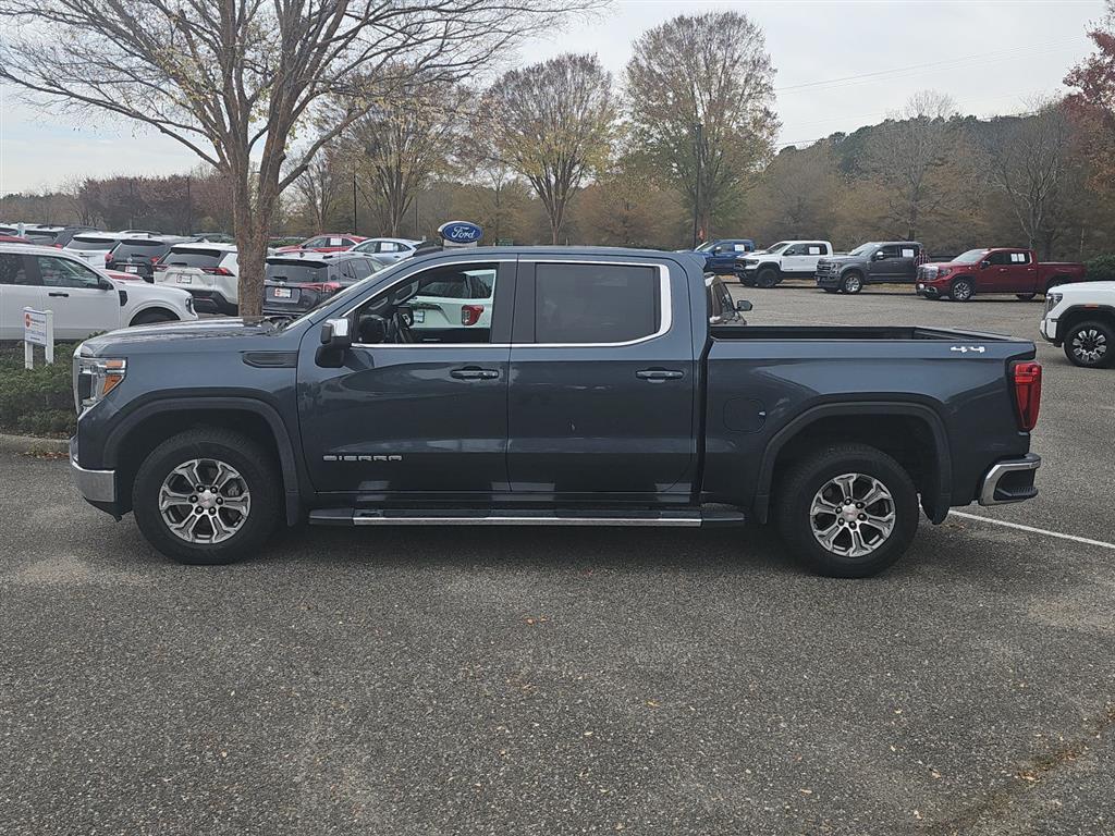 2020 GMC Sierra 1500 SLE's photo