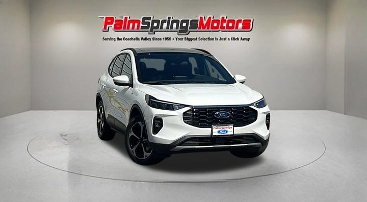 2025 Ford Escape ST-Line Select's photo