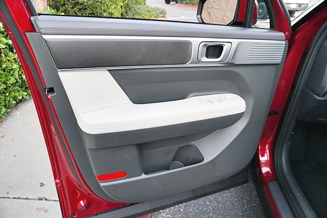 Used 2025 Red Hyundai SEL image 22