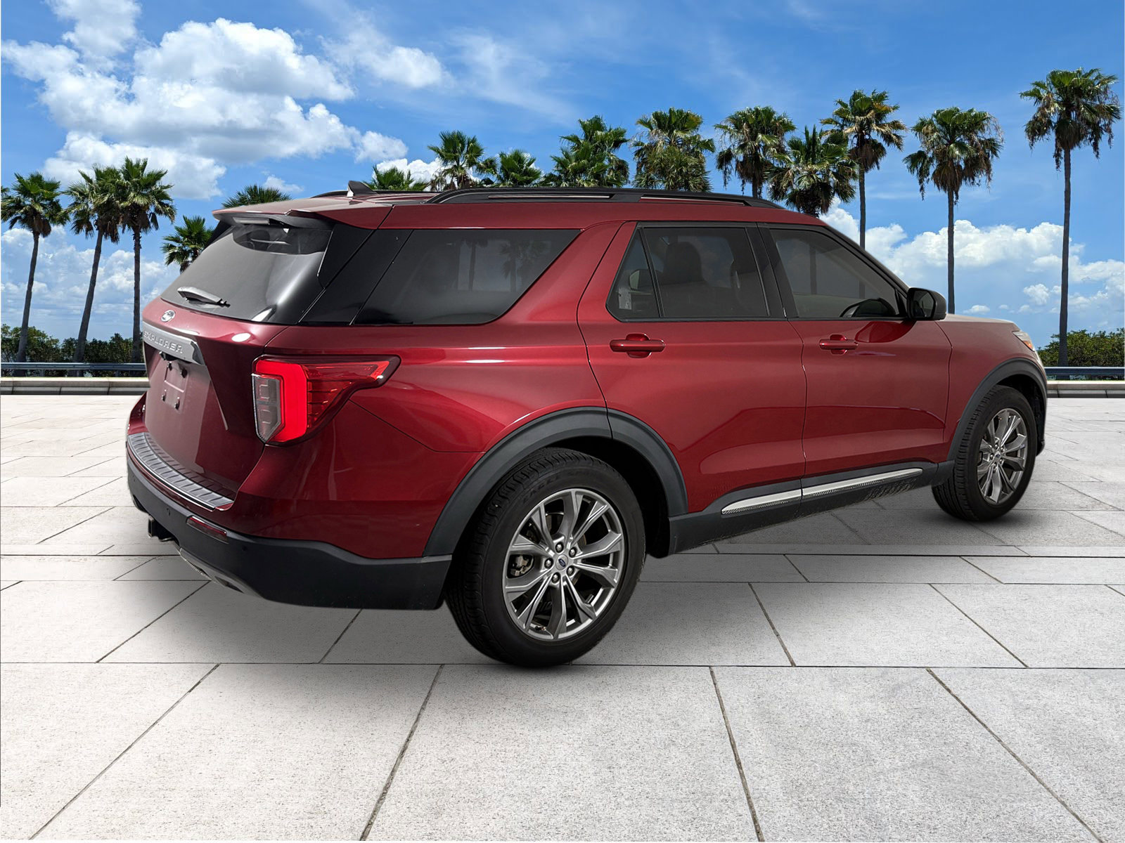 2022 Ford Explorer XLT photo 9