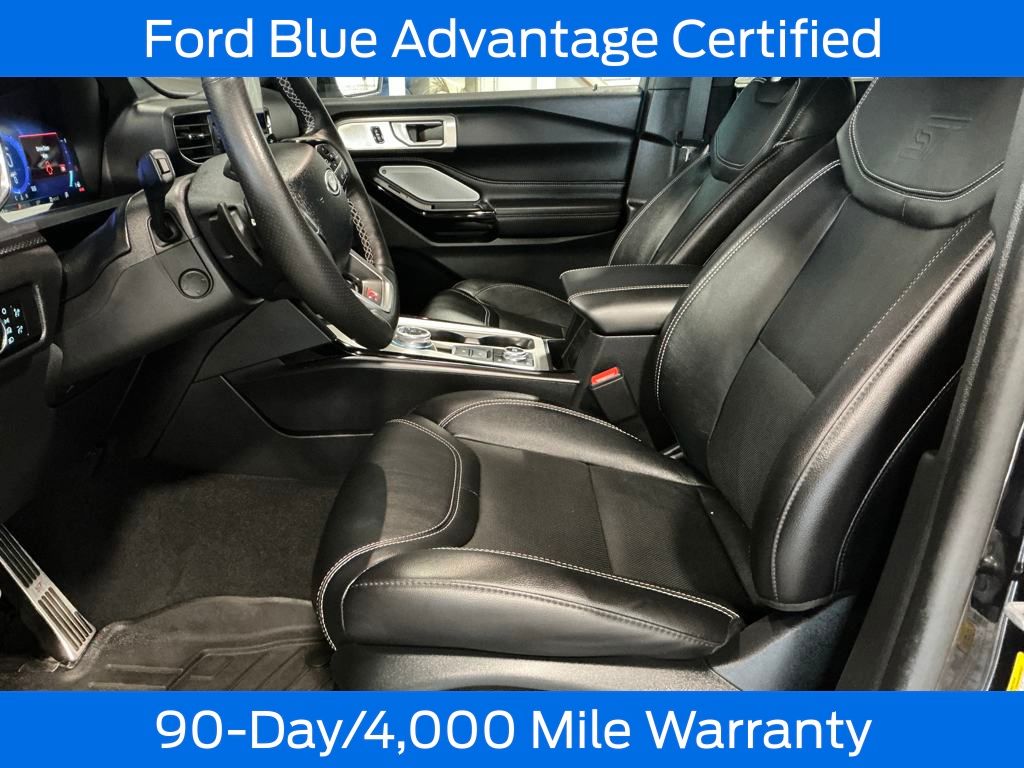 2024 Ford Explorer ST photo 2