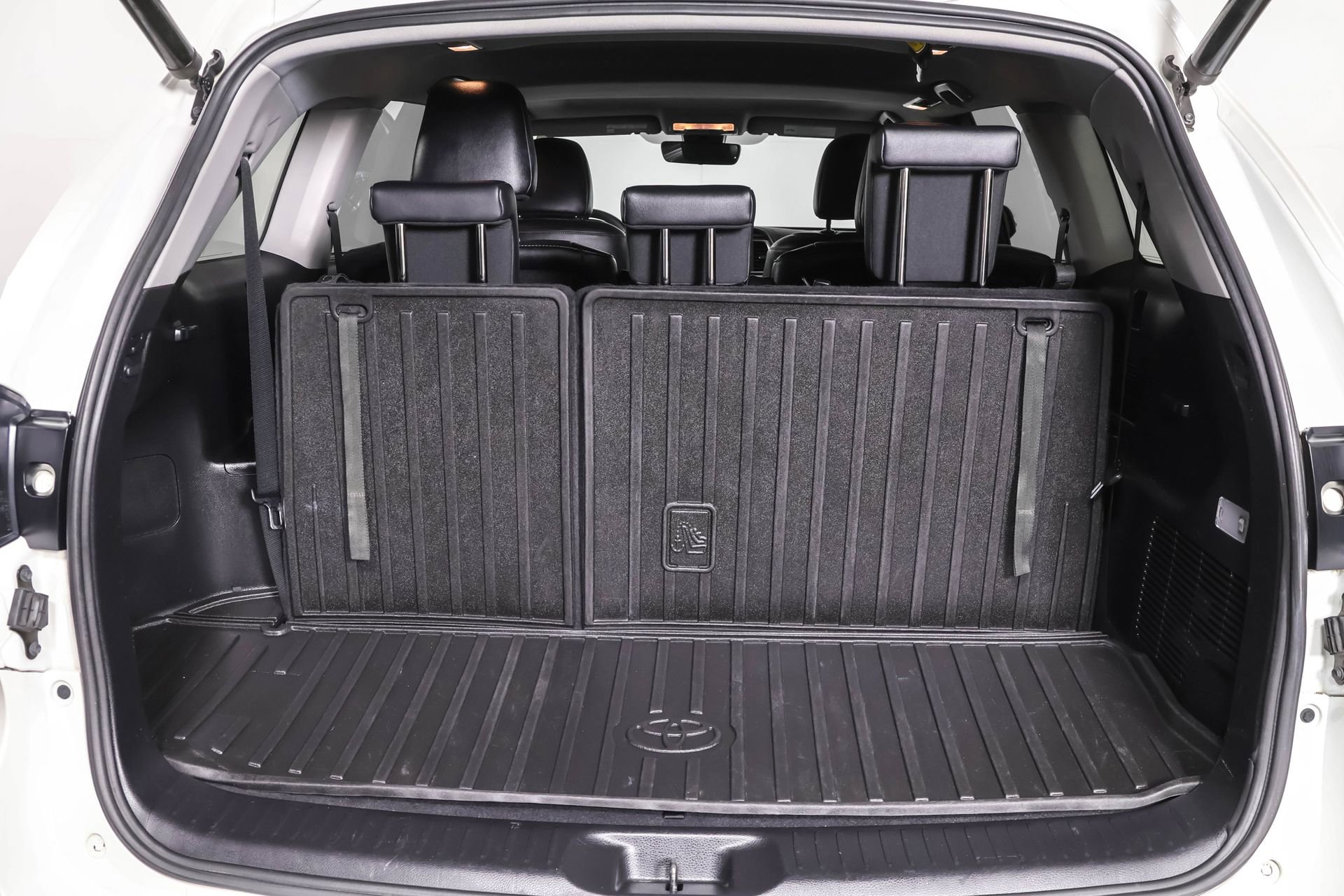 2019 Toyota Highlander Limited photo 31