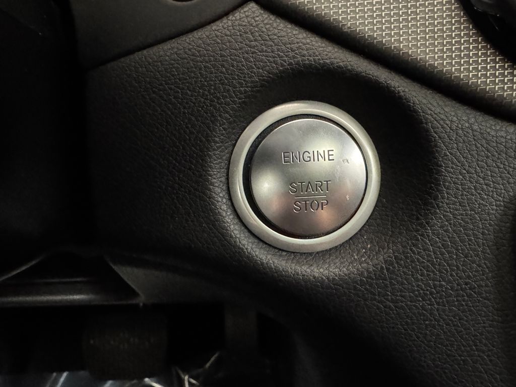 2020 Mercedes Benz GLA 250 4MATIC photo 27