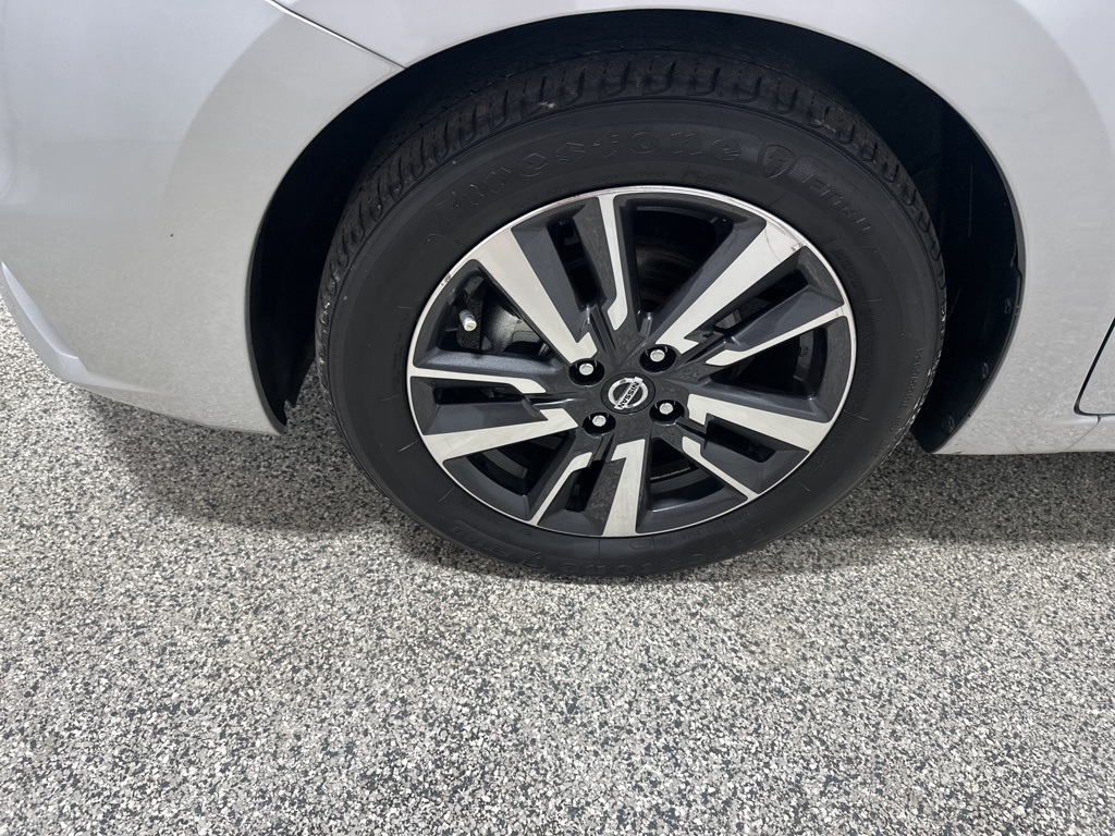 2021 Nissan Versa 1.6 SV photo 6