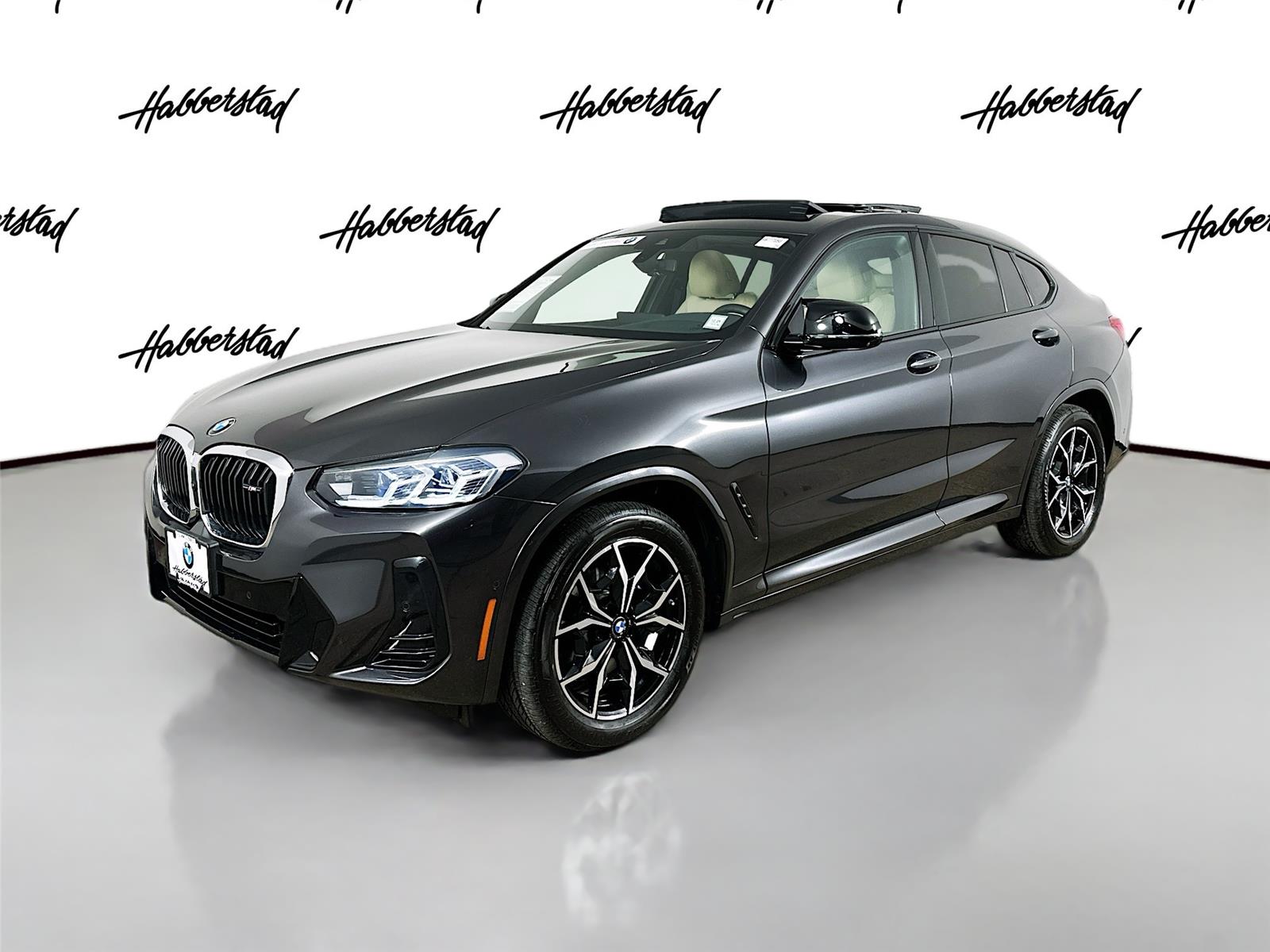 2024 BMW X4 M40i's photo