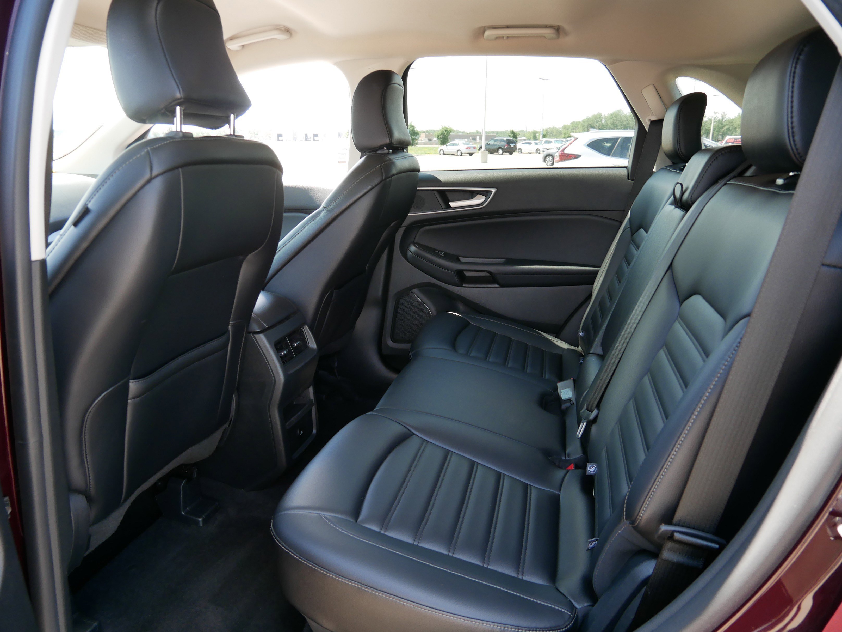 2024 Ford Edge SEL photo 29