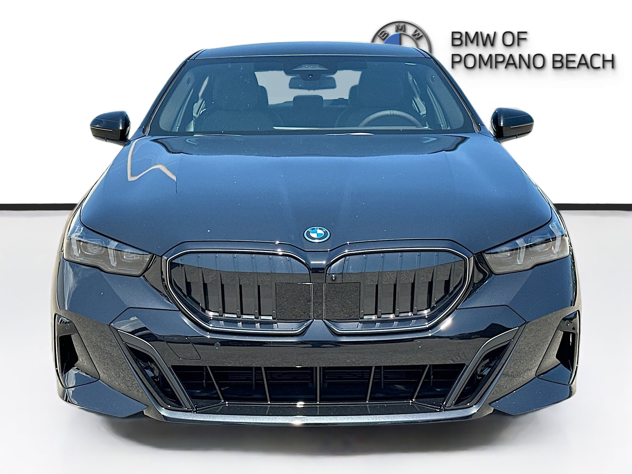 2025 Bmw 550e 550e xDrive photo 2
