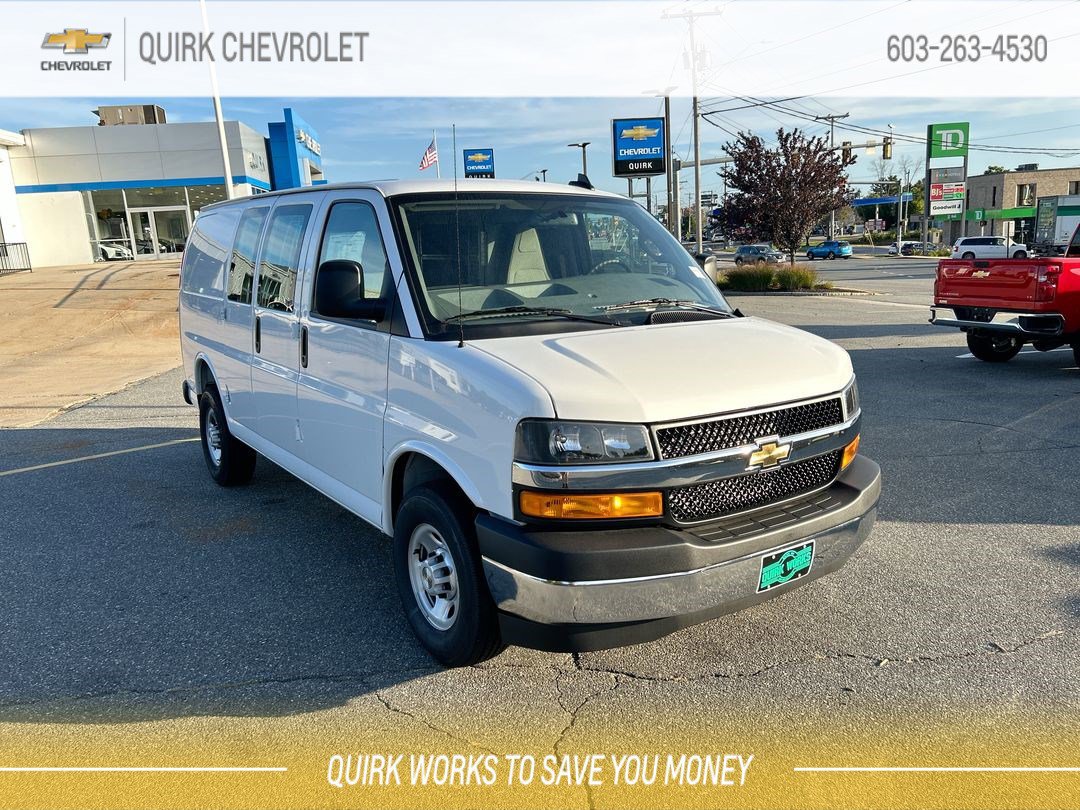 2025 Chevrolet Express Cargo Work Van's photo