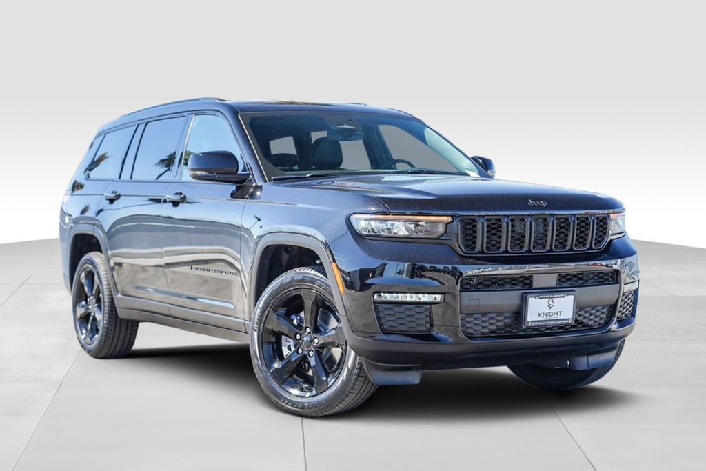 2025 Jeep Grand Cherokee Limited photo 2