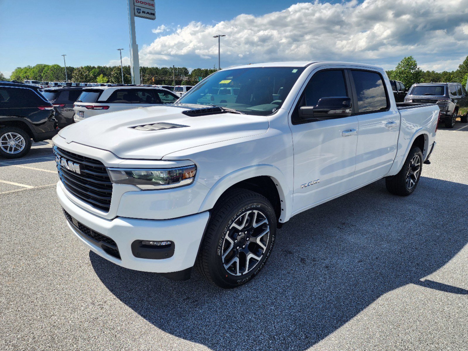 New 2025 RAM 1500 Laramie Crew Cab in Spartanburg #25014 | Spartanburg ...