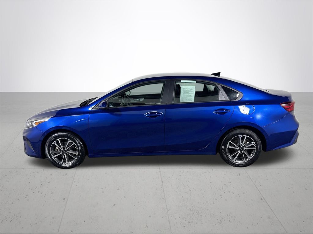 2023 Kia Forte LXS photo 9