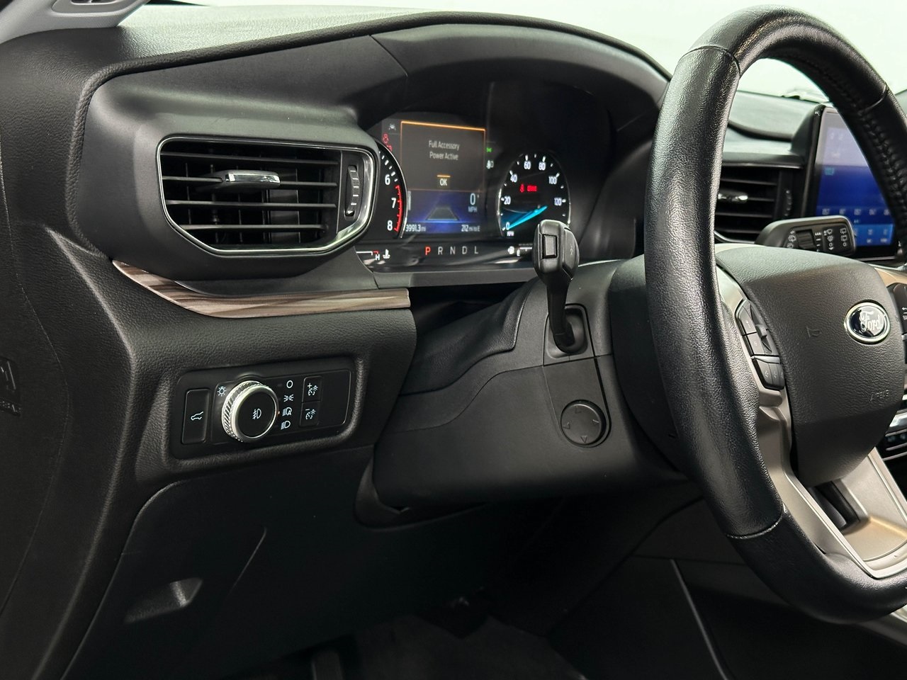 2022 Ford Explorer Limited photo 24