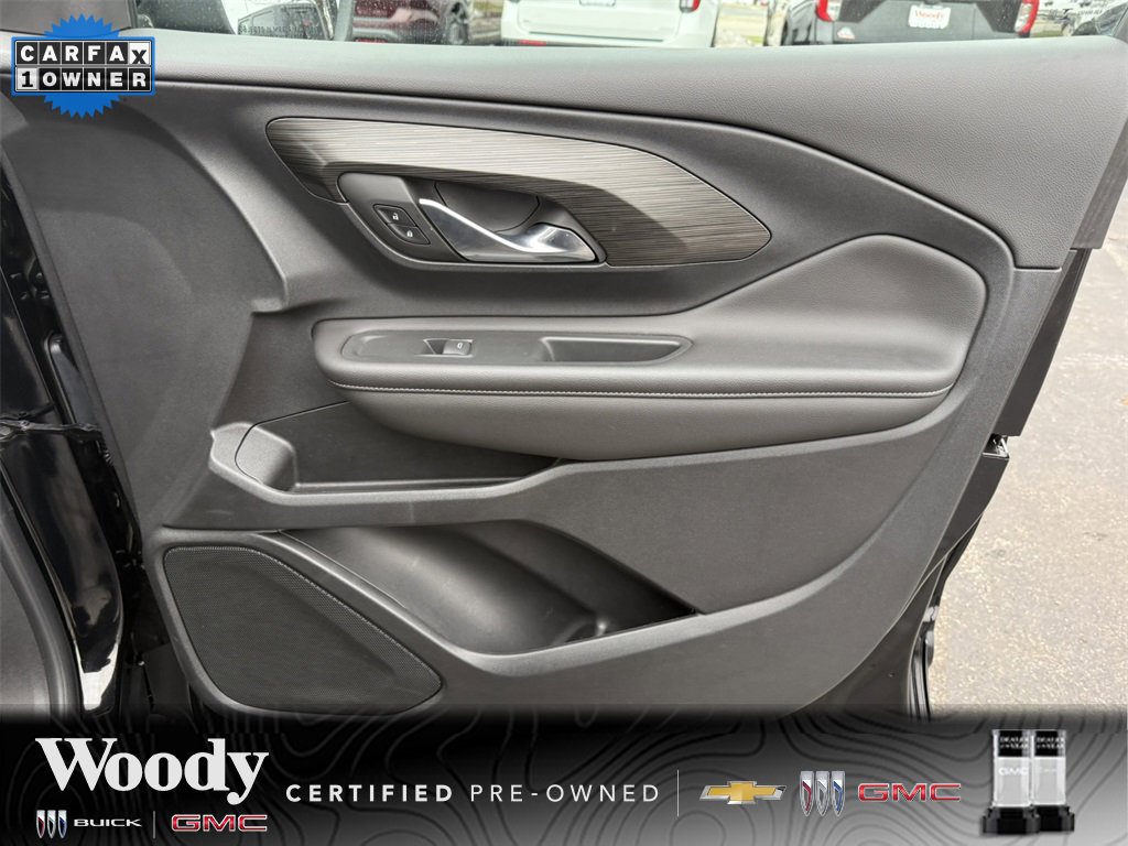 2023 GMC TERRAIN - Image 36